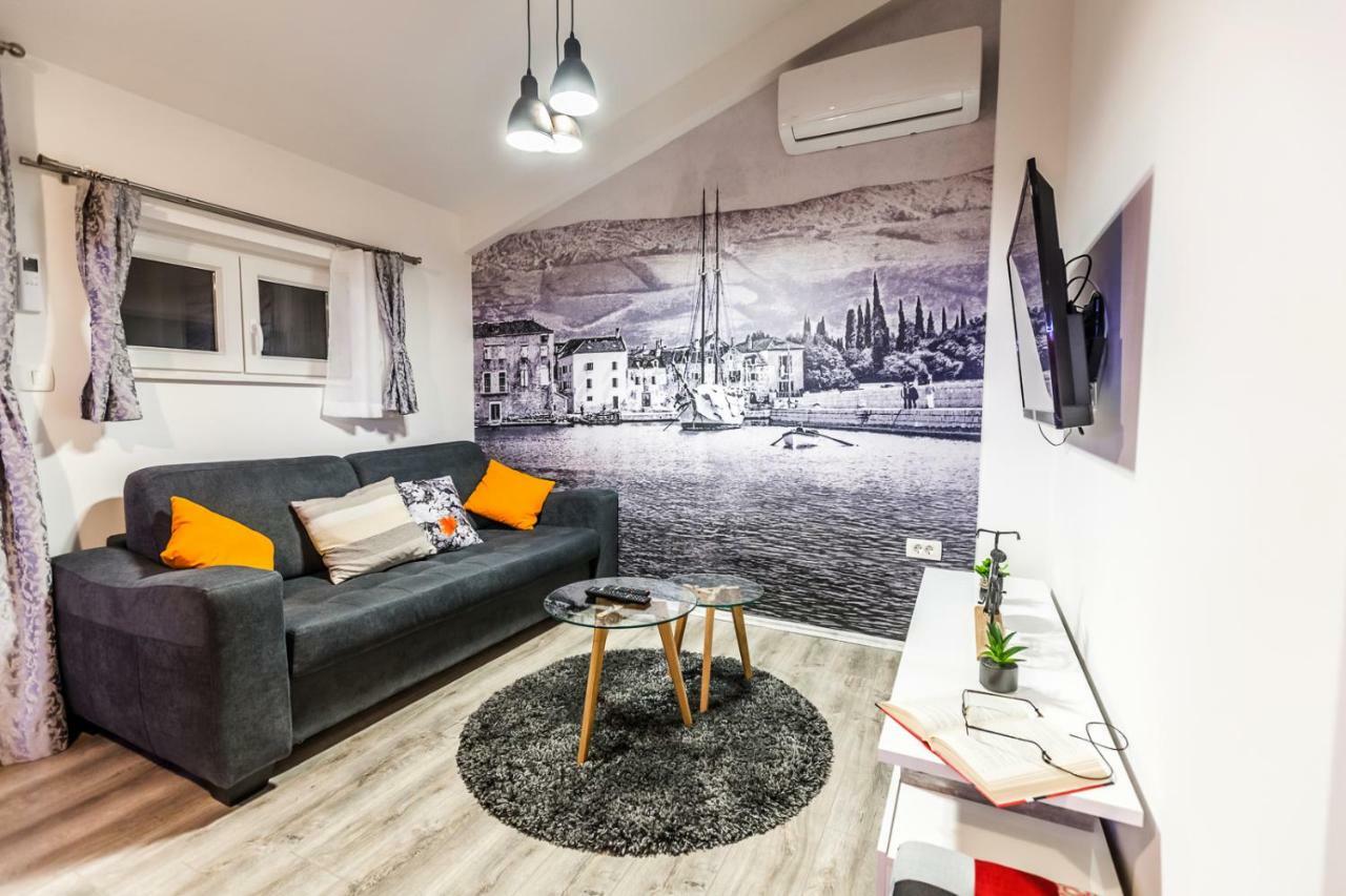Apartments Mb Kaštela Esterno foto