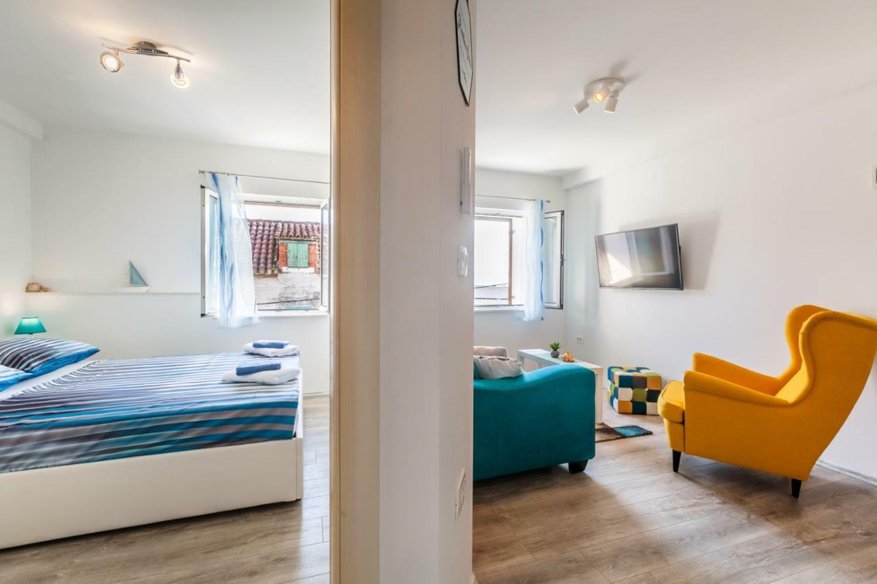 Apartments Mb Kaštela Esterno foto