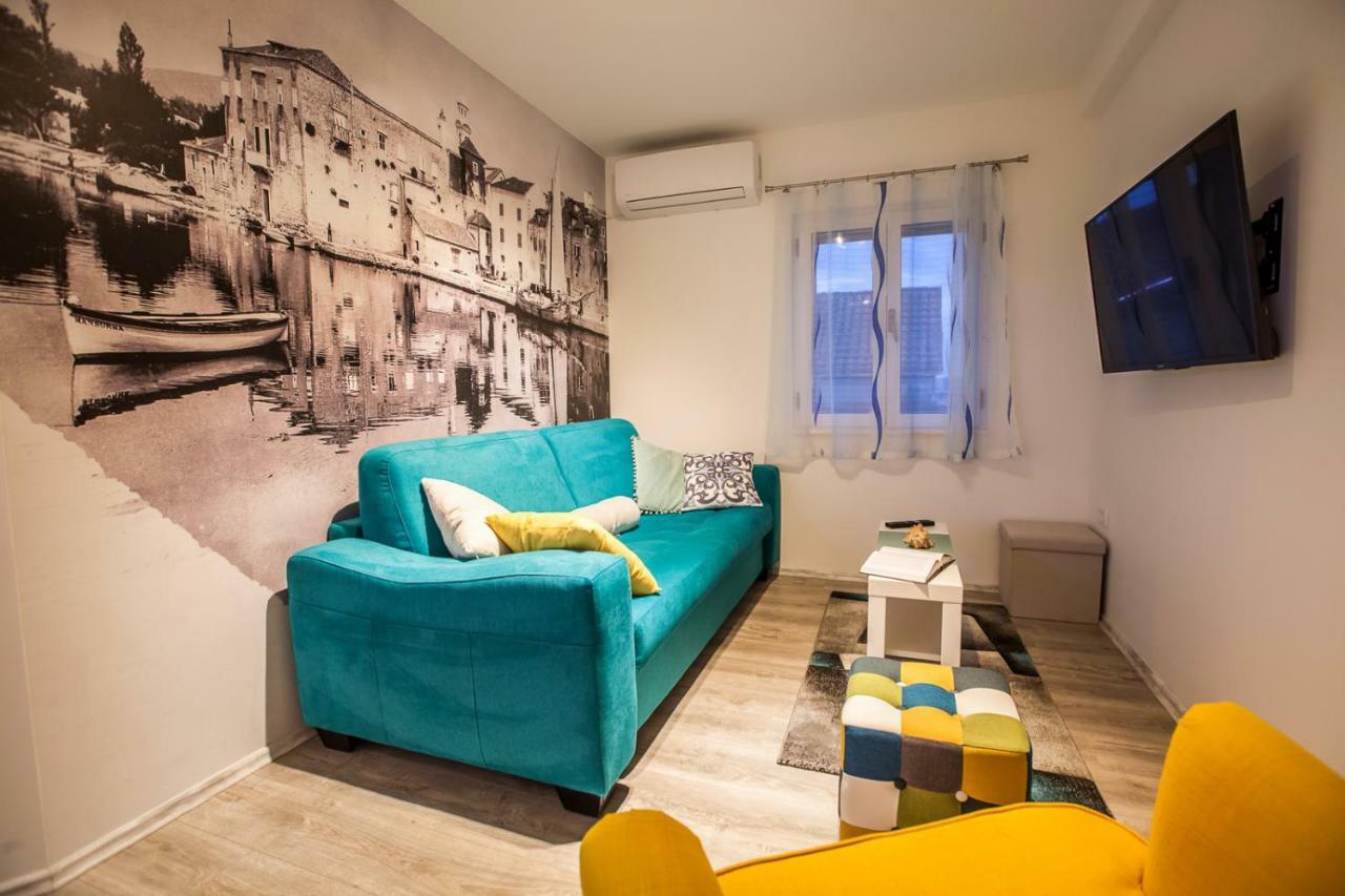 Apartments Mb Kaštela Esterno foto